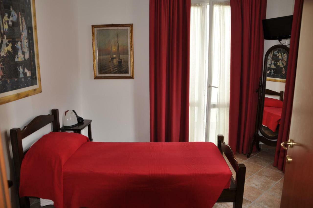 Bed & Breakfast 4U Parcheggio Interno Chiavari Exterior foto